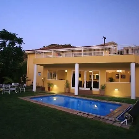 Villa Moringa Guesthouse-3